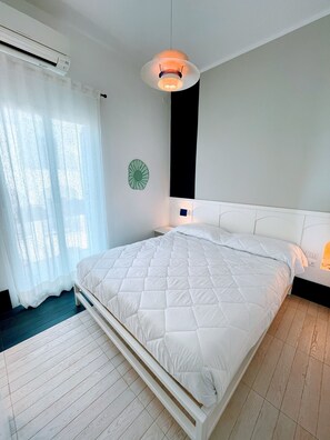 Exclusive Apartment | 1 bedroom, premium bedding, down duvets, memory-foam beds