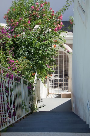 Entrée de l’hébergement