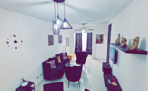 Apto, res muy Cercano ala Embajada Americana a Solo 10 Minutos