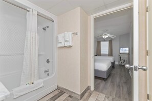 Shower, hair dryer, towels, shampoo - Charming Beach View 3BR,King,Pool,B152 (Myrtle Beach)