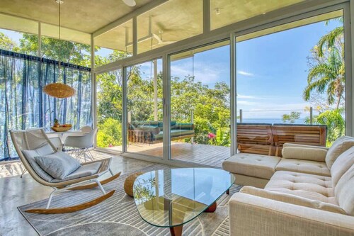 Dominical Casita with Stunning Ocean Views