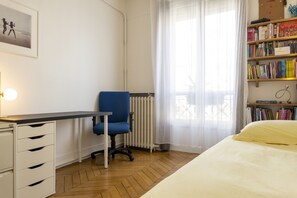 1 makuuhuone, työpöytä, silitysrauta/-lauta, ilmainen Wi-Fi