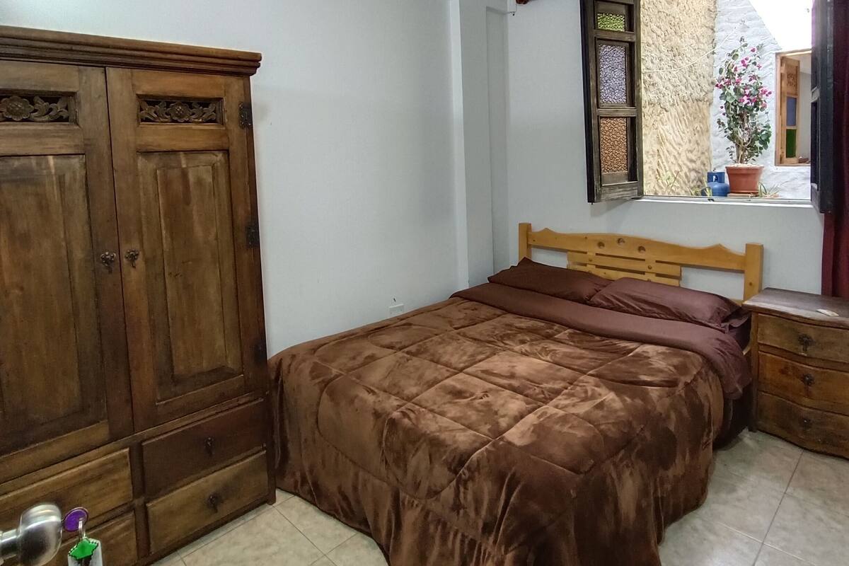Wifi gratis y ropa de cama 