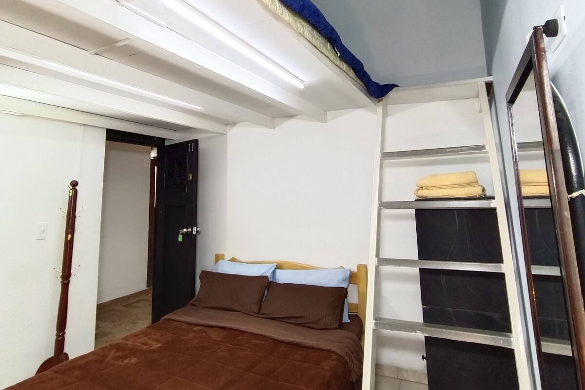 Wifi gratis y ropa de cama 