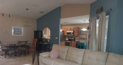 Beach Just 5 Miles! Cul de Sac Home in Great Neighborhood