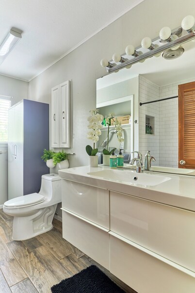 No Cleaning Fee • Great Neighborhood • PETS Allowed!