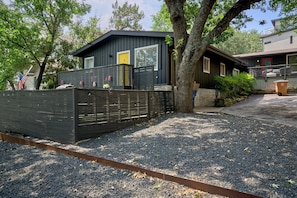 Exterior - No Cleaning Fee • Great Neighborhood • PETS Allowed! (Austin)