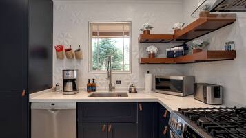 Fridge, microwave, oven, dishwasher