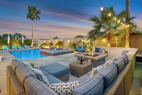 Coachella Escape. Brand New Luxury home in gated community.