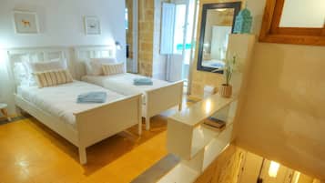 2 chambres, fer et planche Ă  repasser, Wi-Fi gratuit, draps fournis