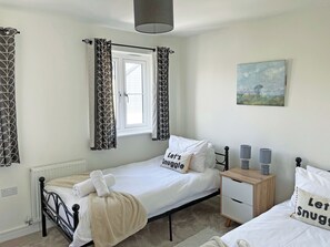 2 quartos, Wi-Fi de cortesia, roupa de cama