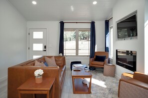 Smart-tv, pejs, bøger