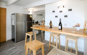 Interior - Nice home in La Garde Adhémar (La Garde Adhémar)