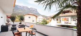 Apartment 'Peter Paul Terrasseapp Burgenblick' with Mountain View and Terrace