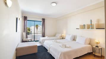 2 chambres, fer et planche à repasser, Wi-Fi gratuit, draps fournis