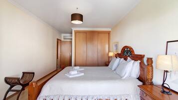 2 Schlafzimmer, Bügeleisen/Bügelbrett, kostenloses WLAN, Bettwäsche