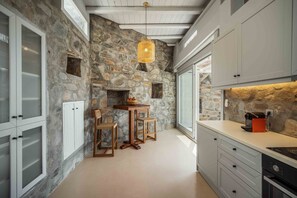 Kühlschrank, Ofen, Herdplatte, Geschirrspüler