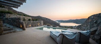 Villa 'Vagia' mit privatem Pool, privater Terrasse und Klimaanlage