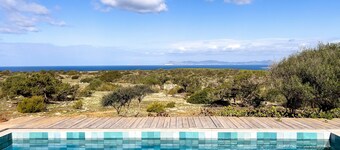 Holiday Home 'Can Picca' with Sea Views, Private Pool and Wi-Fi