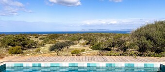 Holiday Home 'Can Picca' with Sea Views, Private Pool and Wi-Fi