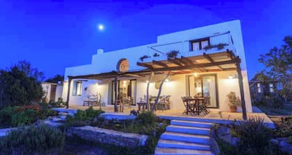 Ferienhaus 'Can Piedrópolis' mit Meerblick, privatem Pool und WLAN
