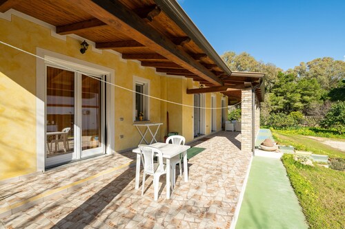 Maison de vacances 'Ghisu' avec terrasse privée et climatisation