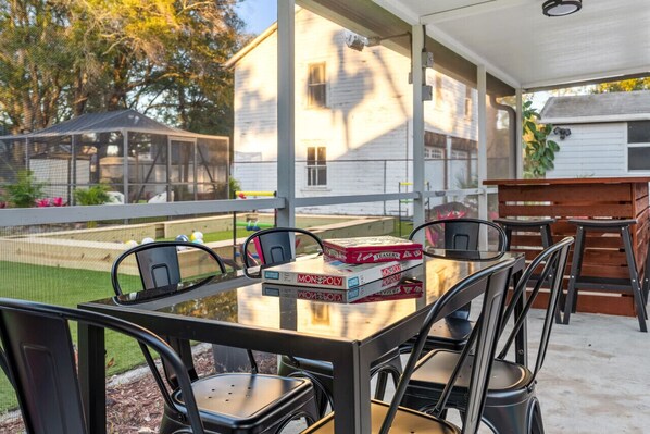 Outdoor dining