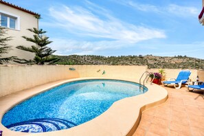 Pool - Holiday Home 'Maya' with Sea View, Wi-Fi and Air Conditioning (PEDREGUER)