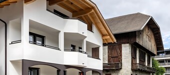 Apartment 'Krämerhof Apt Peitlerkofel' with Mountain View, Shared Garden and Wi-Fi