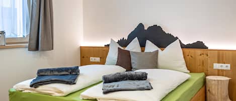 3 間睡房、書桌、免費 Wi-Fi、床單