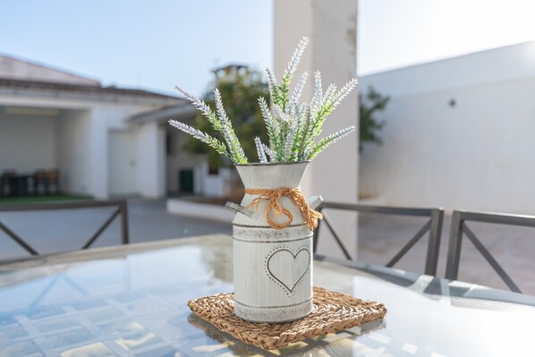 Property grounds - Holiday Home 'Ca Michico' with Private Pool, Wi-Fi and Air Conditioning (Tous)