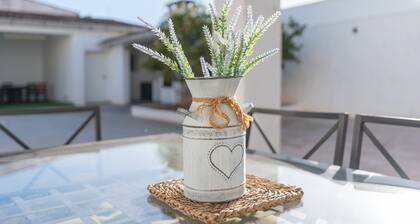 Holiday Home 'Ca Michico' with Private Pool, Wi-Fi and Air Conditioning