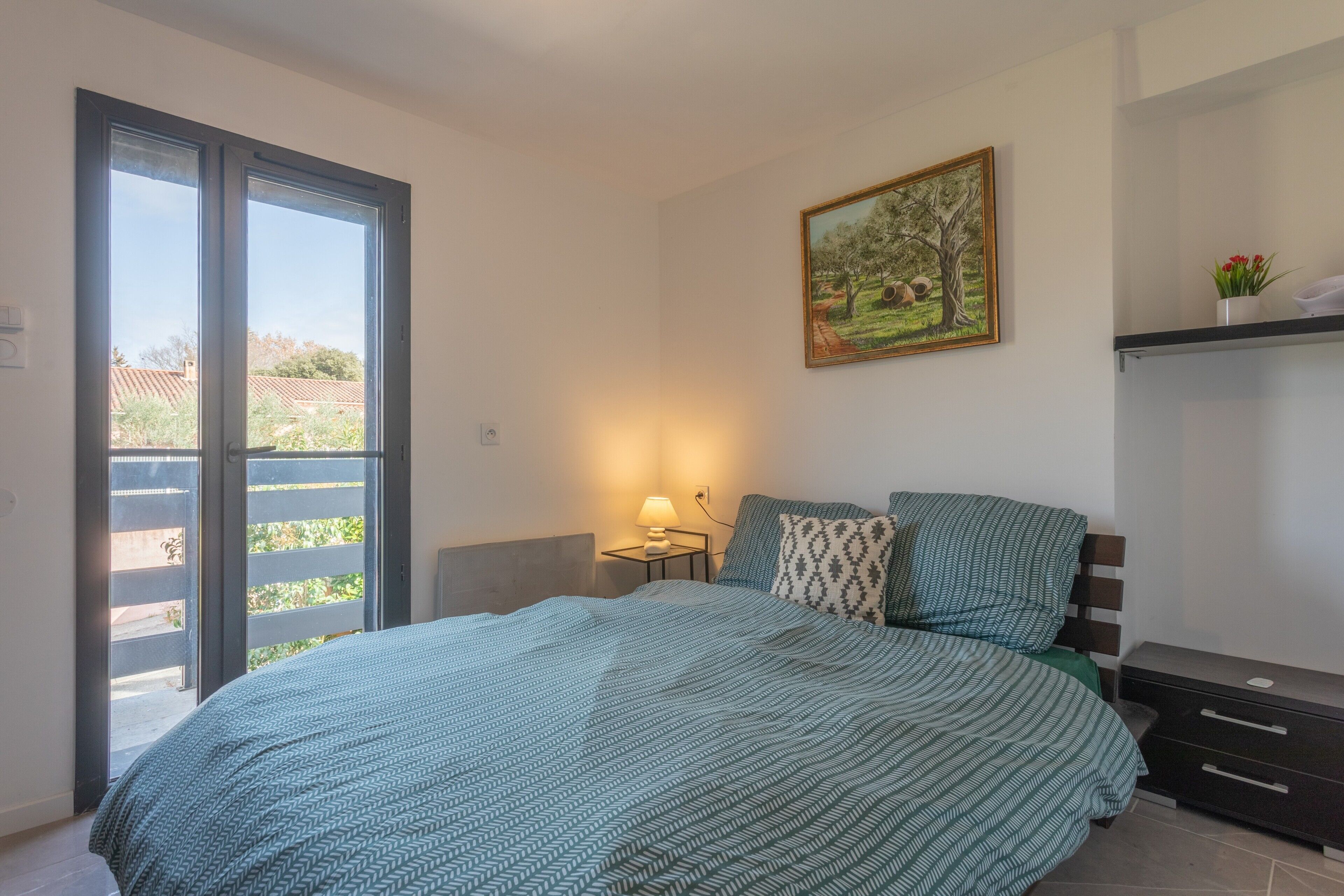 3 chambres, fer et planche à repasser, Wi-Fi gratuit, draps fournis