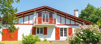 Maison de vacances "Usoak" avec vue sur les montagnes, terrasse privée et Wi-Fi