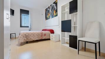 2 bedrooms, free WiFi, bed sheets, wheelchair access