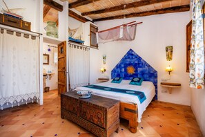 6 bedrooms, free WiFi