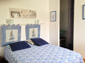 3 bedrooms, iron/ironing board
