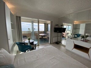 Strykjärn/strykbräda, wi-fi och sängkläder