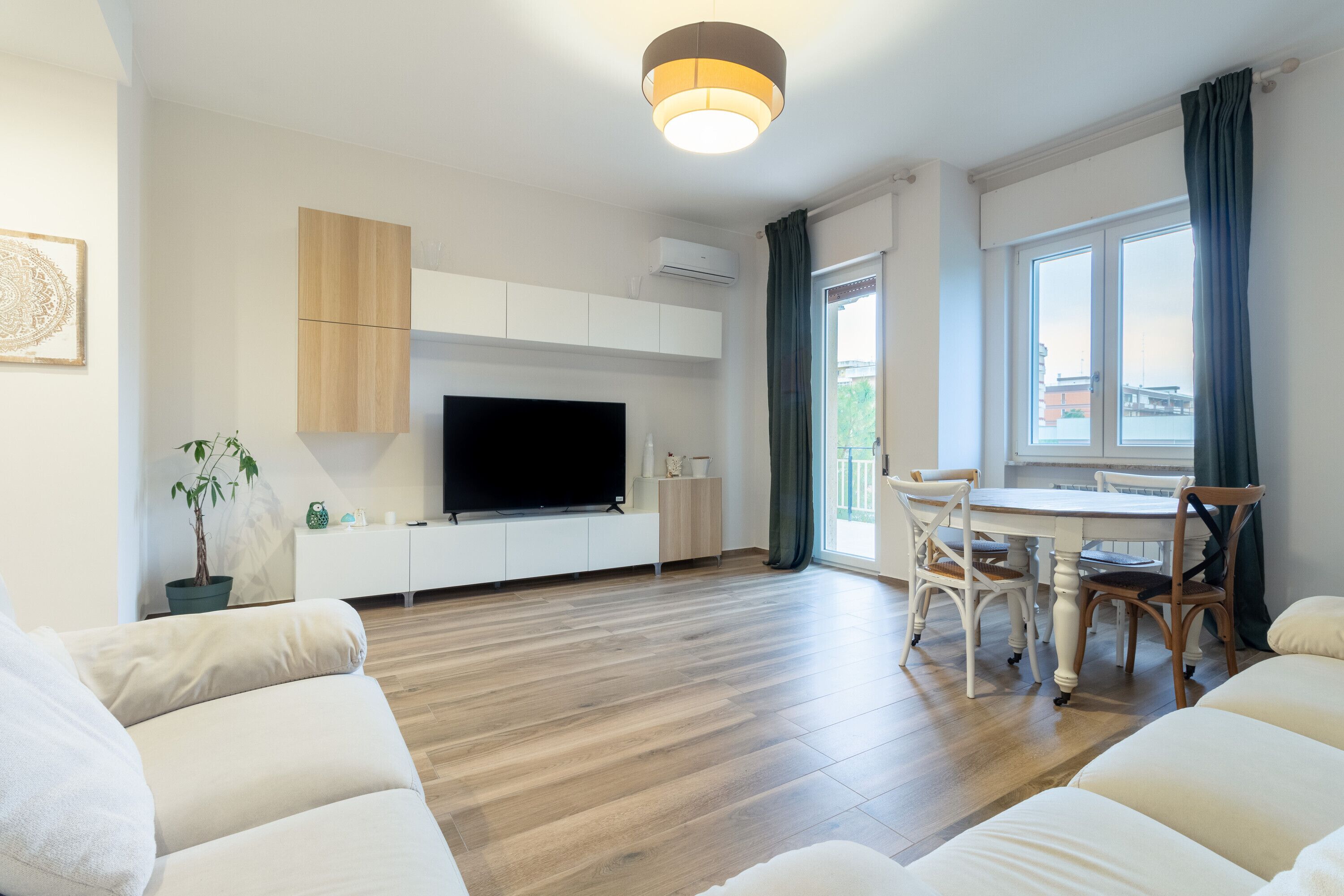 Apartment 'Dimora Damarì' with Balcony, Wi-Fi and Air Conditioning