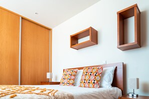 4 dormitorios, tabla de planchar con plancha, wifi y ropa de cama