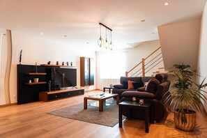 Smart TV, stereo - Casa da Irene - Villa for Relaxation Without Family (Viana do Castelo)