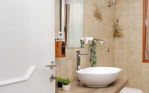 Bathroom - LIBERA HOUSE Sweet apartments (San Salvo)