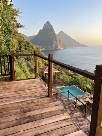 Property grounds. Moringa Villa- Top Room- Pitons View. Luxury Villa Perfect for Romantic Getaways