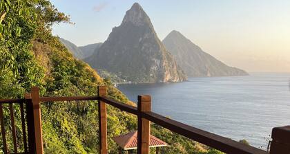 Moringa Villa- Top Room- Pitons View. Luxury Villa Perfect for Romantic Getaways