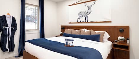 2 bedrooms, travel crib, free WiFi, bed sheets