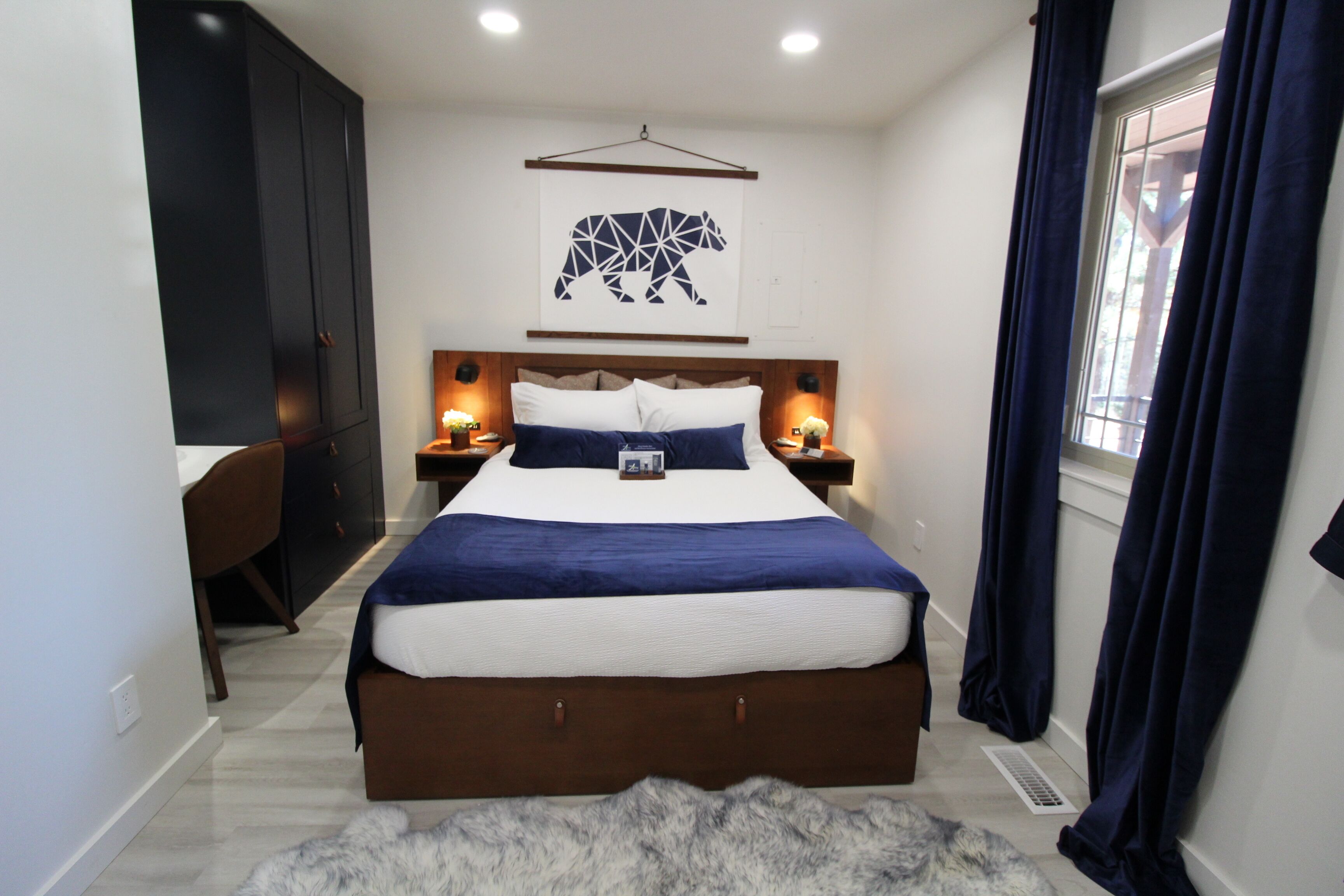 2 bedrooms, travel cot, free WiFi, bed sheets