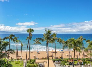Am Strand, Liegestühle, Strandtücher