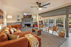 Télévision, jeux vidéo, table de tennis de table