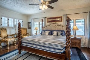 4 bedrooms, iron/ironing board, free WiFi, bed sheets