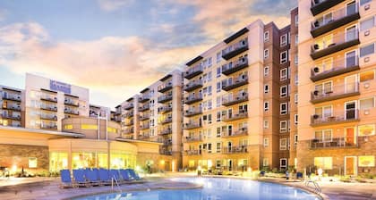 Seaside!! Condo with ocean view, grill on balcony, beach access from the resort.